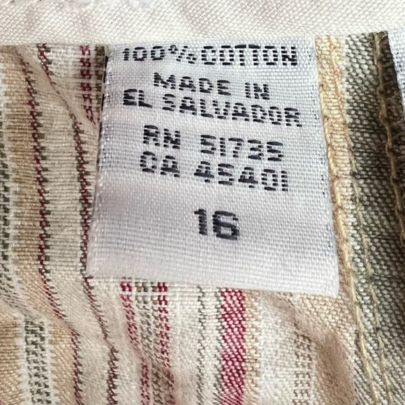 NWT Izod Hot Tropic Cropped Cargo Pants, Striped, Cranberry, size 16 - Picture 9 of 14